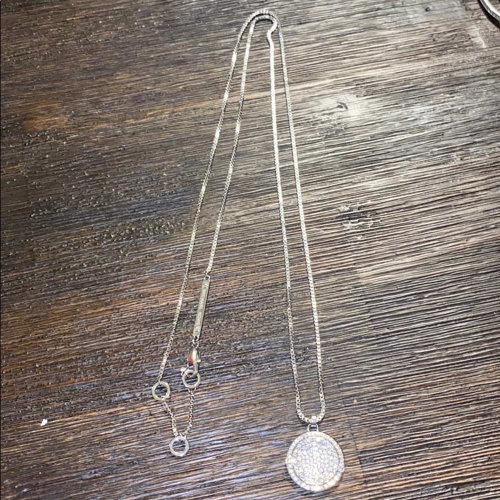 Michael kors long chain w/ pendant stainless steal
